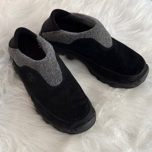 Timberland Women’s Siberia Black & Gray Slip On Shoes size 7